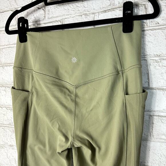 Athleta Leggings Salutation Stash Pocket II Cutout 7/8 Crop Athletic Green M - Picture 11 of 12